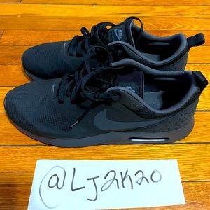 Nike Air Max Tavas Size 11.5